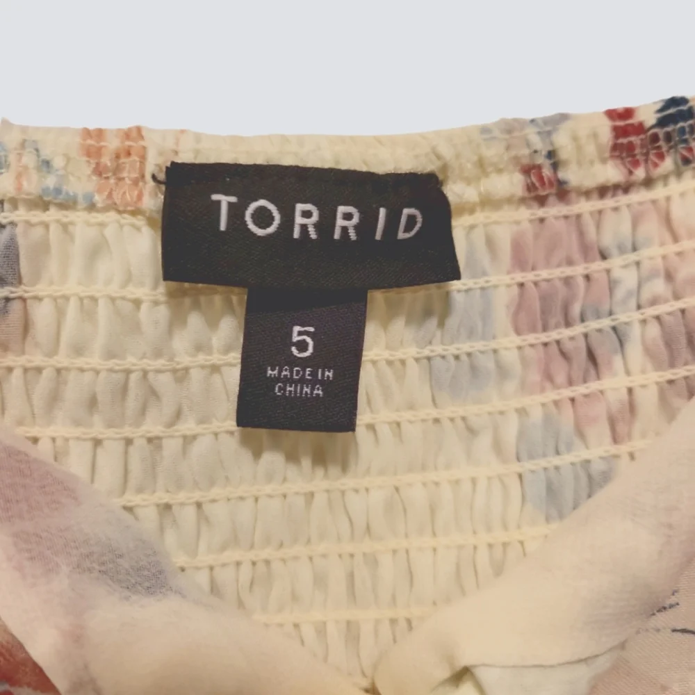 Torrid, Fit and Flare Textured Chiffon Top, Short Sleeve, Lined, Women's size 5 - Picture 4 of 4